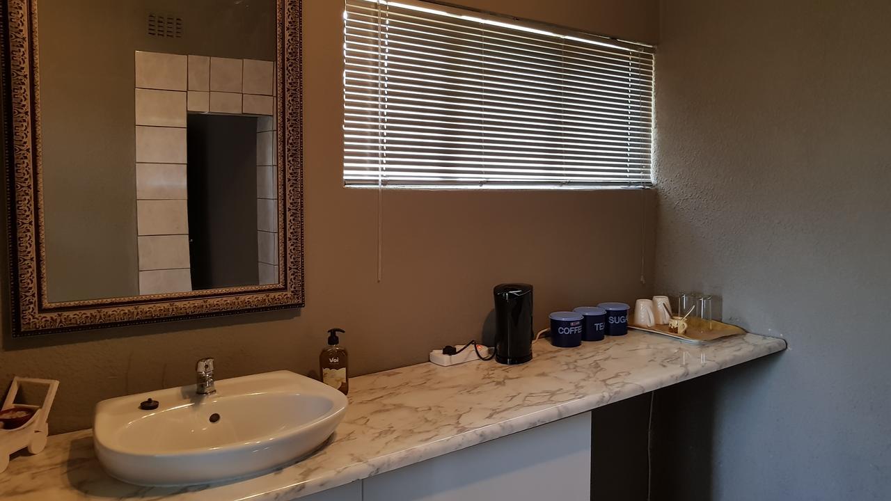 Gluckman Drive Guesthouse 韦尔科姆 外观 照片